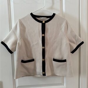 Cream and Black Short Sleeve Sweater Top
